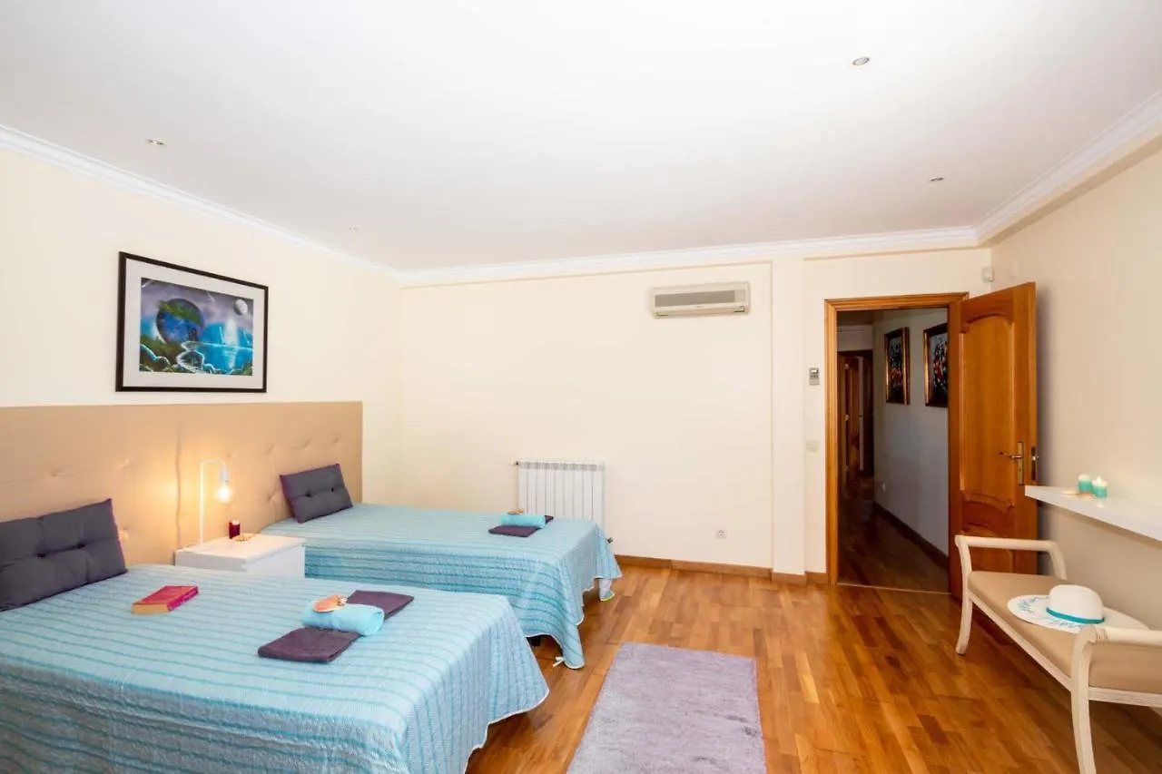 אלבופיירה Villa Samoa By Algarve Vacation 0*,  פורטוגל